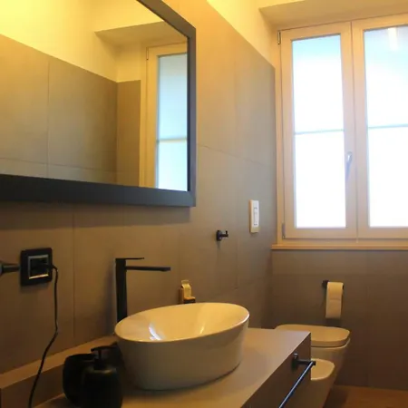 Exclusive Hub 53 Crotone